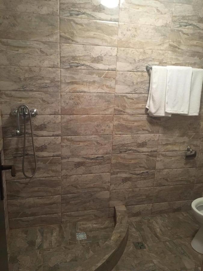 Hotel Dinastia 피테슈티 외부 사진