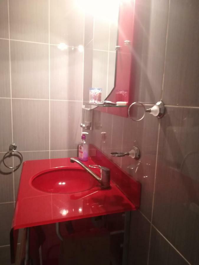 Hotel Dinastia 피테슈티 외부 사진