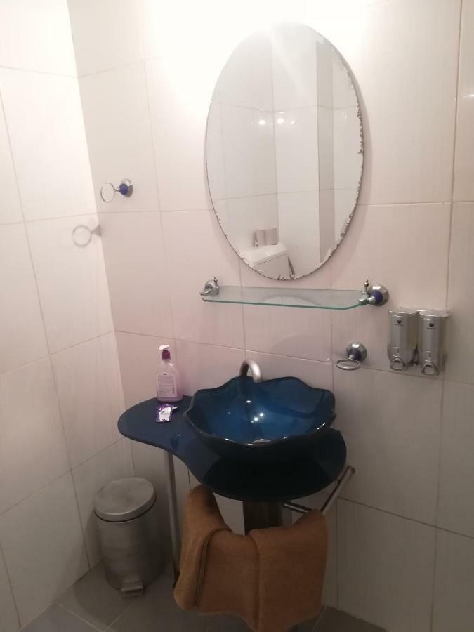 Hotel Dinastia 피테슈티 외부 사진